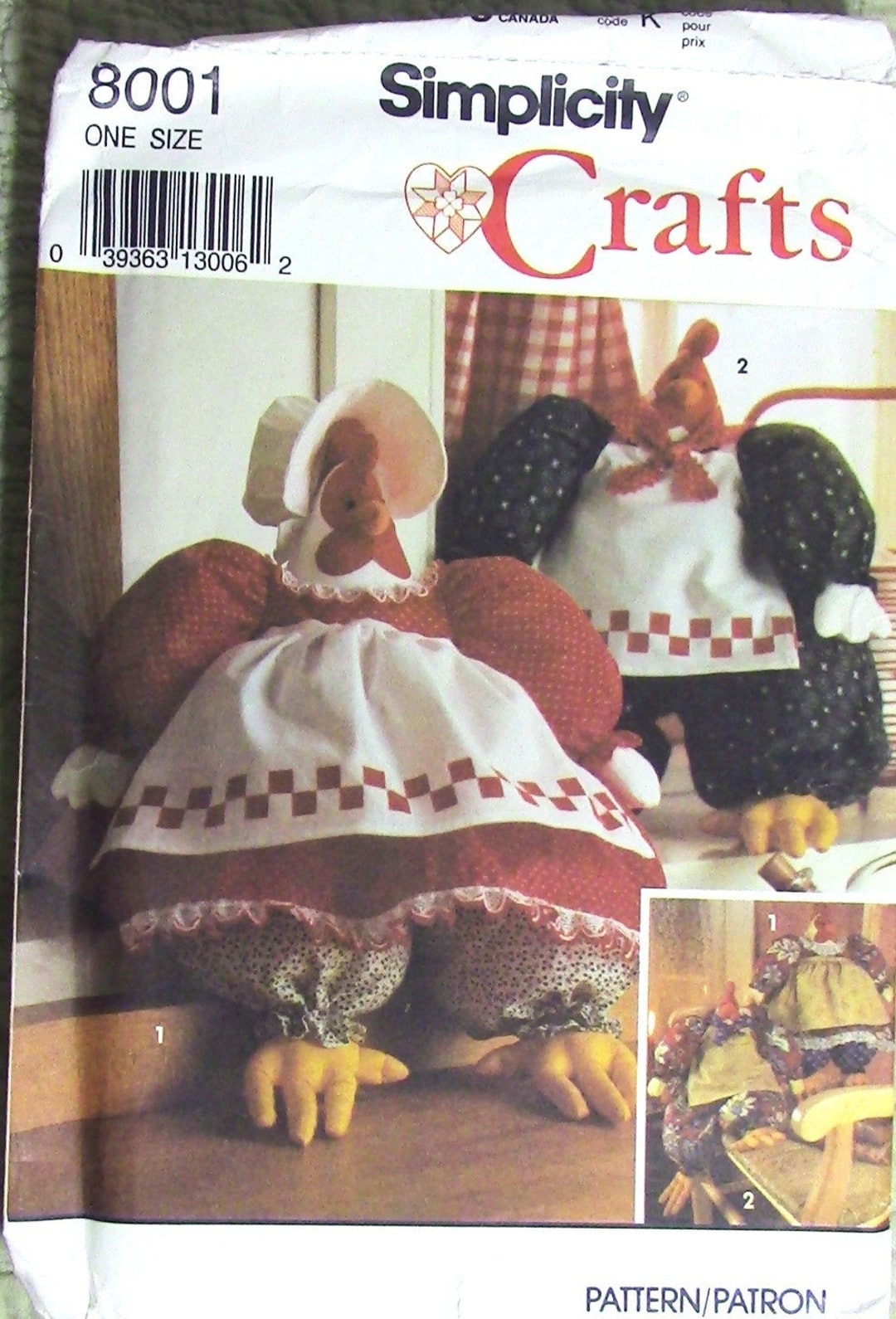 Simplicity 8001 Craft Stuffed Toy Chickens in Apron 16 Pieces Uncut in ...