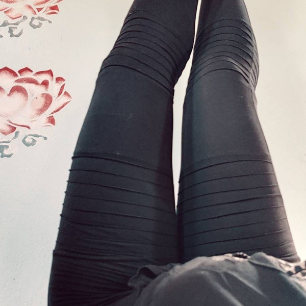 Svarta leggings med sömmar, Psytrance, punk, Cyberpunk