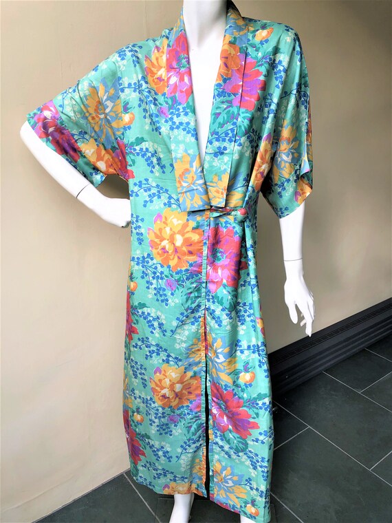 Antique Beautiful 1920's silk robe in excellent  … - image 2