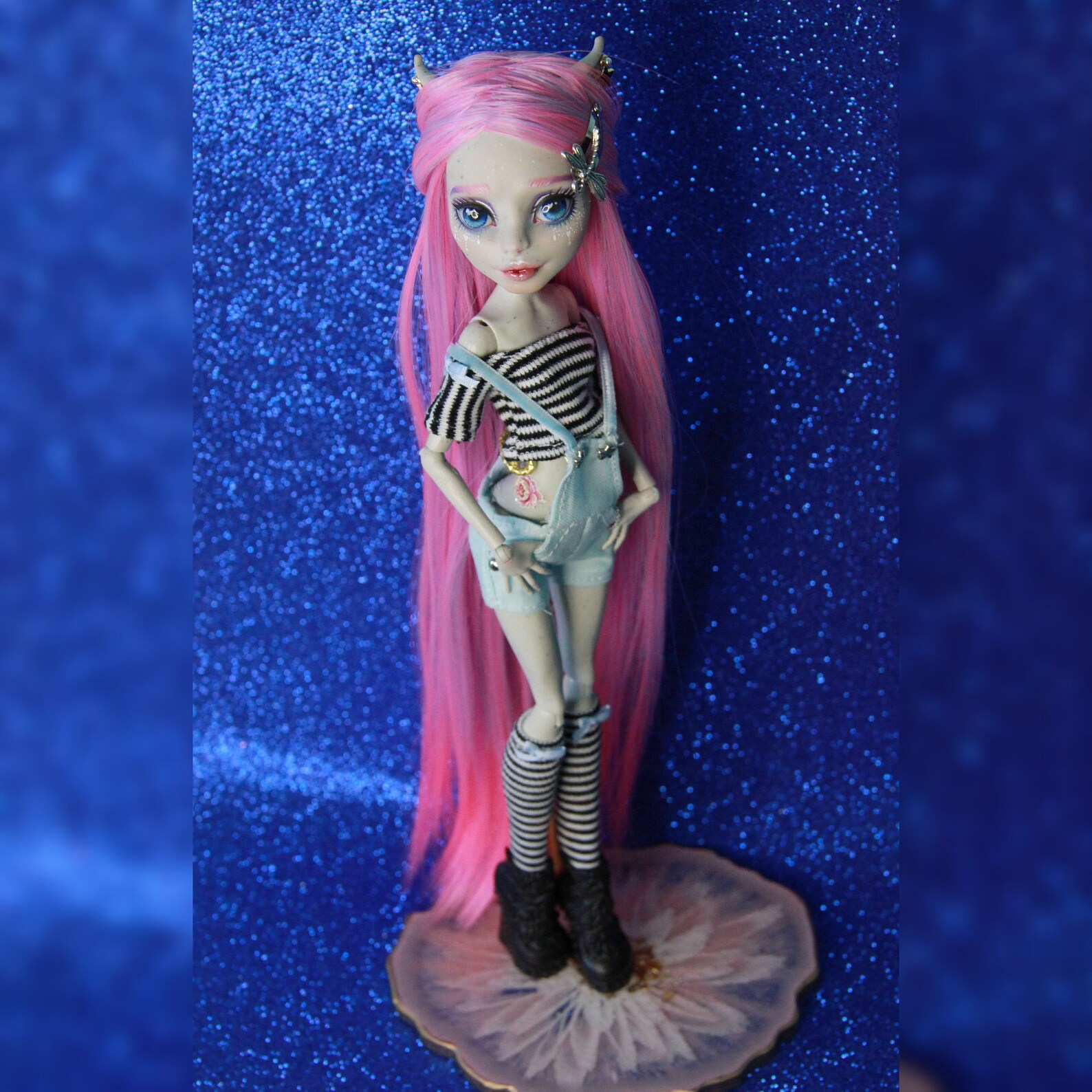 Monster High Doll Stands significa muñecas Etsy