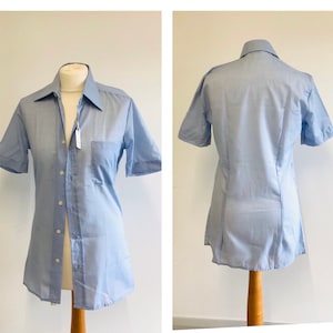 Vintage Hemd- Hellblau- 1990s- Lange Bluse- Größe 10-12 Uk- Made in Italy