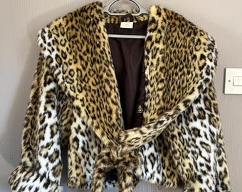 Vintage 1980s Leopard Print Faux Fur Jacket – Deadstock, Made in UK, Size 12, Looksmart Label - 80s Fashion - Frock33