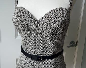 Vintage Y2K Cache Herringbone Bustier Corset Bodice Top Black & White Small Belted Cross back straps Rennaisance Faire costume Boudoir