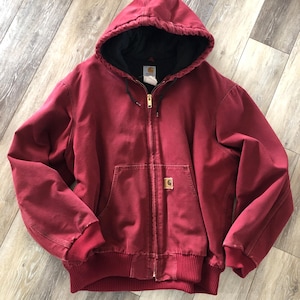 Carhartt J130 アクティブJKT フェード ボルドー Carhartt J130 DWN Dark Wine Crimson Lined Burgundy Hooded Work