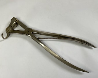 19世紀後半のアンティーク産科用分娩鉗子。アベリング鉗子。希少な例