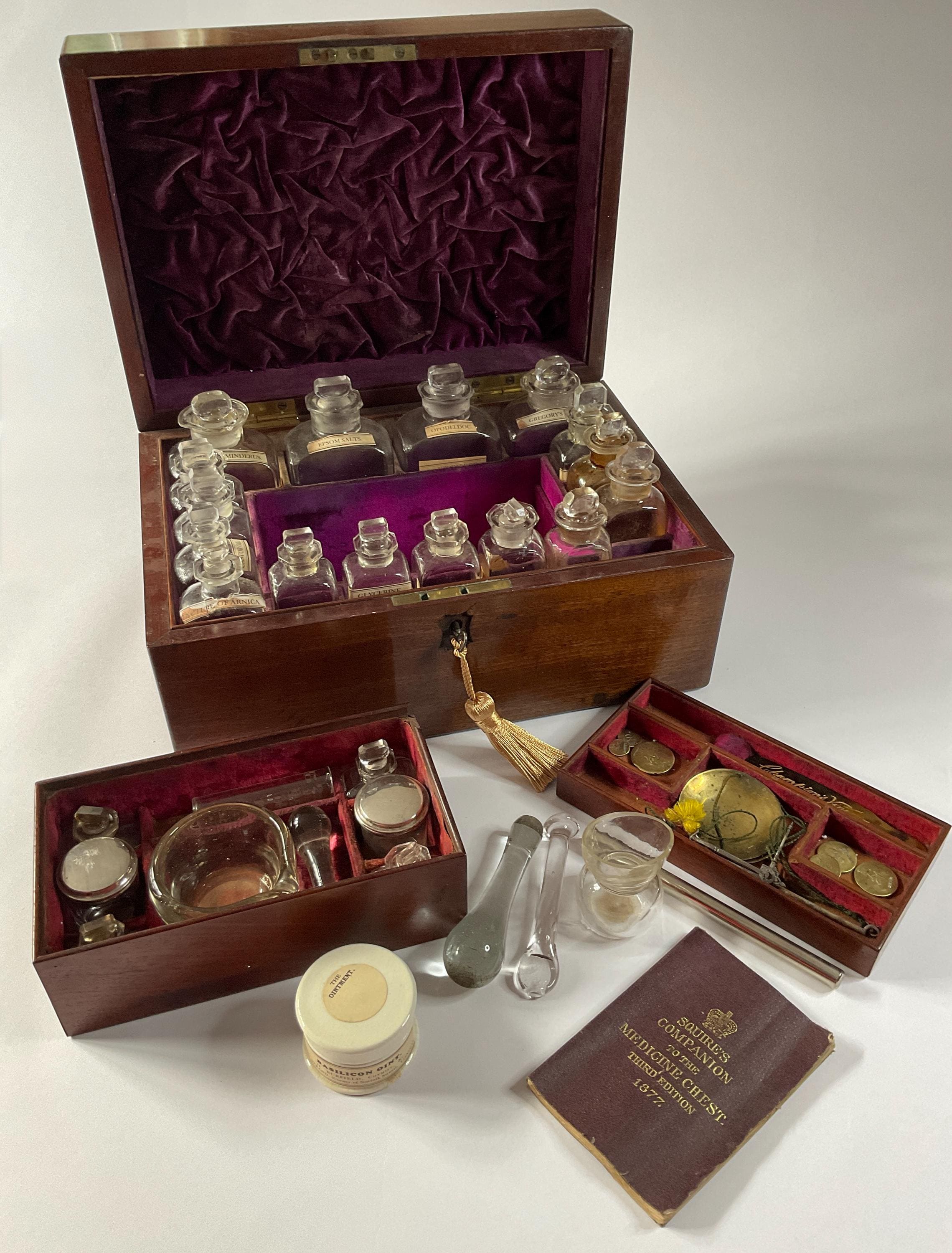 Vintage medical box - Etsy 日本
