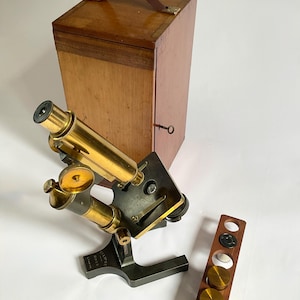 Antique Ross microscope with case and accessories, 1887. Medical scientific.