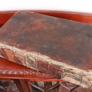 Antique family Holy Bible 1811 - rare Bible with family record and numerous engravings.