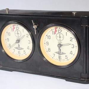 Vintage Russian Jantar chess clock 1950&#39;s.