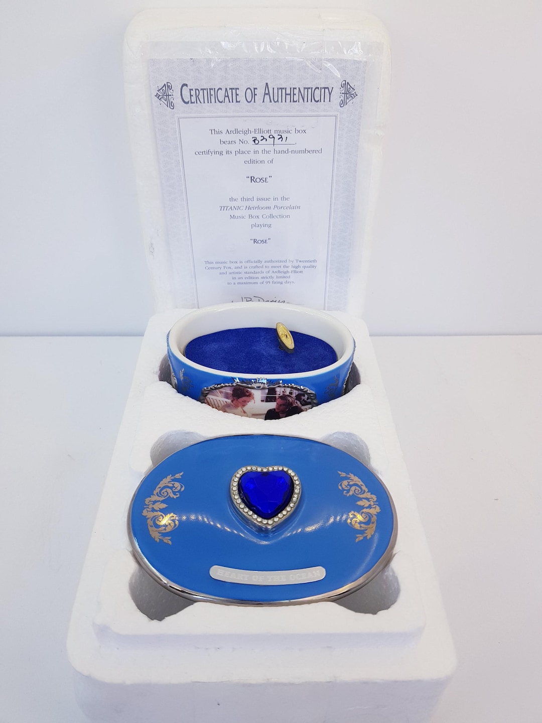 Rose - ''titanic'' Ardleigh Elliott Music Box With Certificate of