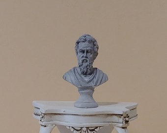 Bust