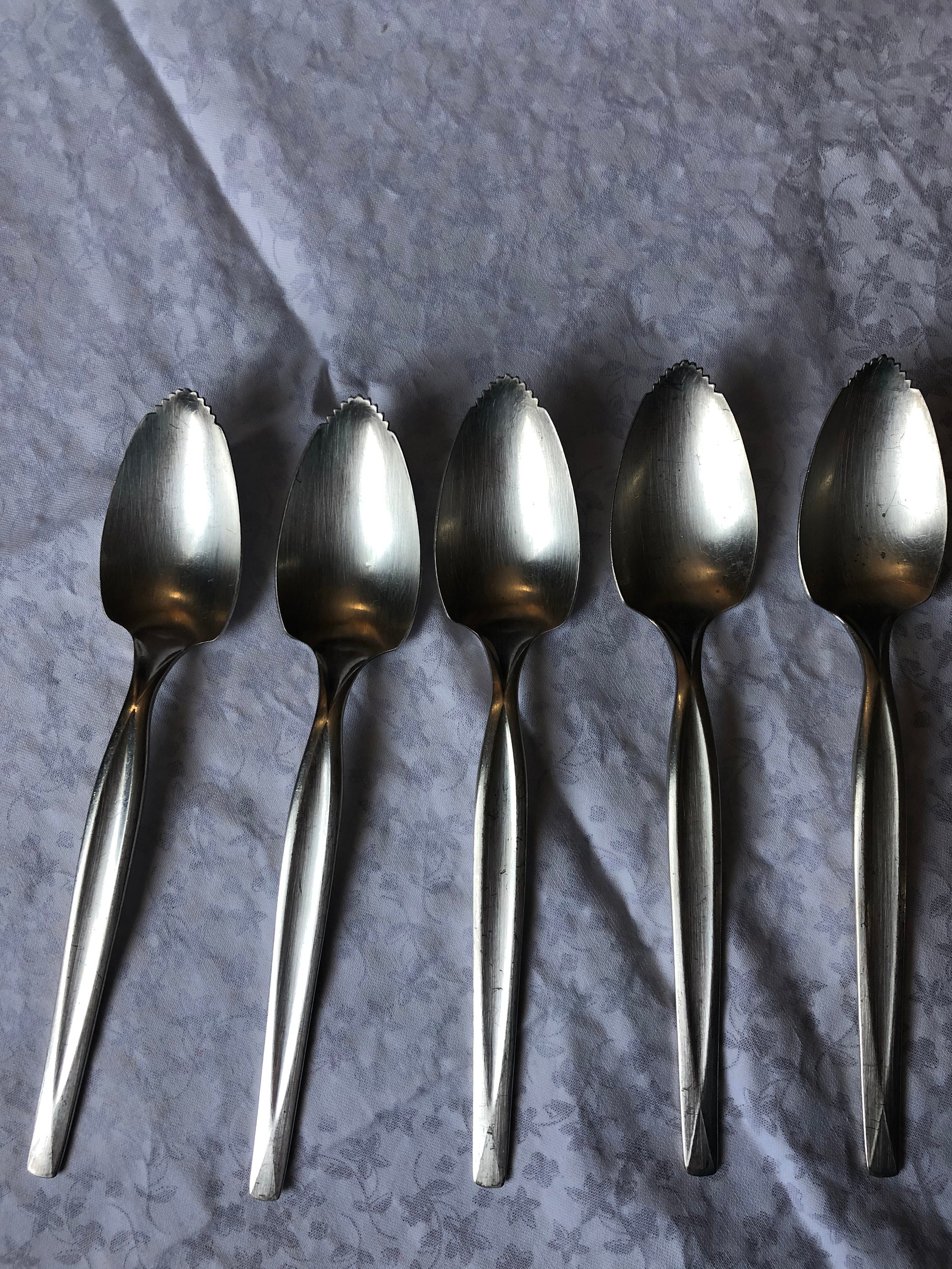 5 grapefruit spoons by WM Rogers MFG. CO Etsy