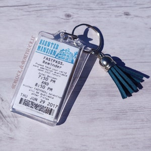 Haunted Mansion FastPass Keychain