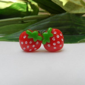 Girls Strawberry Clip on earrings, Strawberry Clip on Earrings,  Strawberry earrings, Girls Clip on Earrings, Strawberry Clip on Earrings