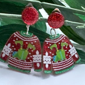 Christmas Jumper Clip on earrings, girls dangle Earrings,  Clip on  earrings, retro clip on, Christmas earrings