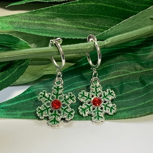 Christmas Snowflake hoop dangle Clip on earrings, girls dangle Earrings,  Clip on Hoop earrings, Christmas Earrings, Christmas earrings