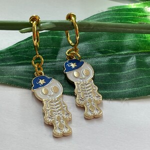 Skeleton hoepel bungel Clip op oorbellen, meisjes bungelen Oorbellen, Clip op Hoepel oorbellen, Skeleton Bungel Oorbellen, Halloween oorbellen