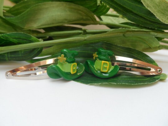 Set of 2 Leprechaun Hat Hairclips, girls hair clips, Irish barrettes, Irish hair clips, hair accessories