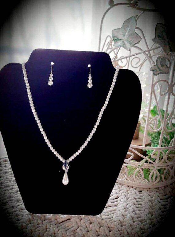 Blue Sapphire Pearl Teardrop and Earring Set/ Brid