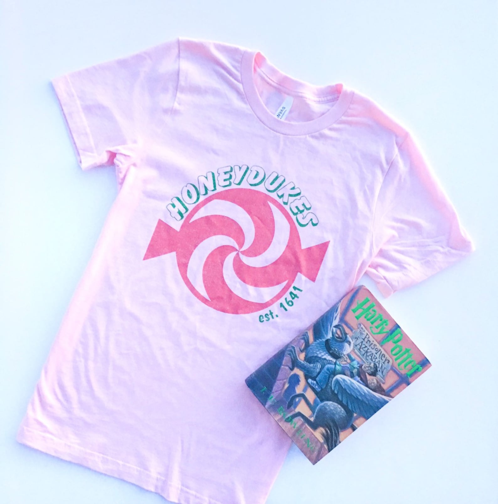 honeydukes harry potter tee with book