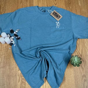 Tiny Cow Pocket Comfort Colors Shirt, Farm Animal Pocket Tee, Cute Cow T-Shirts, Simple Pocket Shirt,