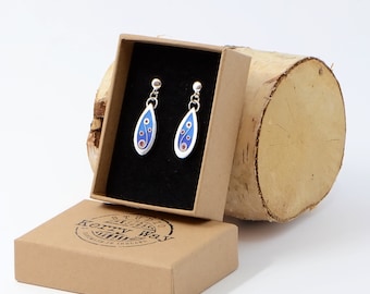 Boucles d'oreilles bleues pendantes en argent émaillé cloisonné faites main