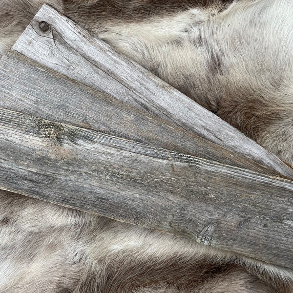 Bundle of Reclaimed Wood Planks for Crafts - Rustic Shelves - Reclaimed Wood Board - Cedar Wood Planks - Bundle of 2 -1