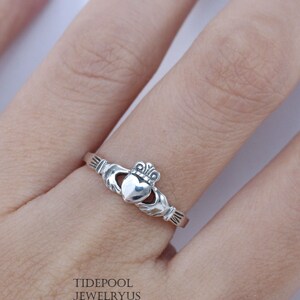 Sterling silver irish claddagh ring deals