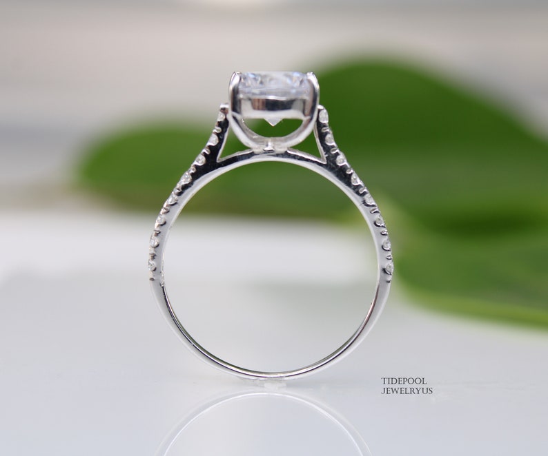 Round shape CZ diamond Ring mother Gift for her wedding engagement ring Sterling silver Cubic zirconia Solitaire Ring