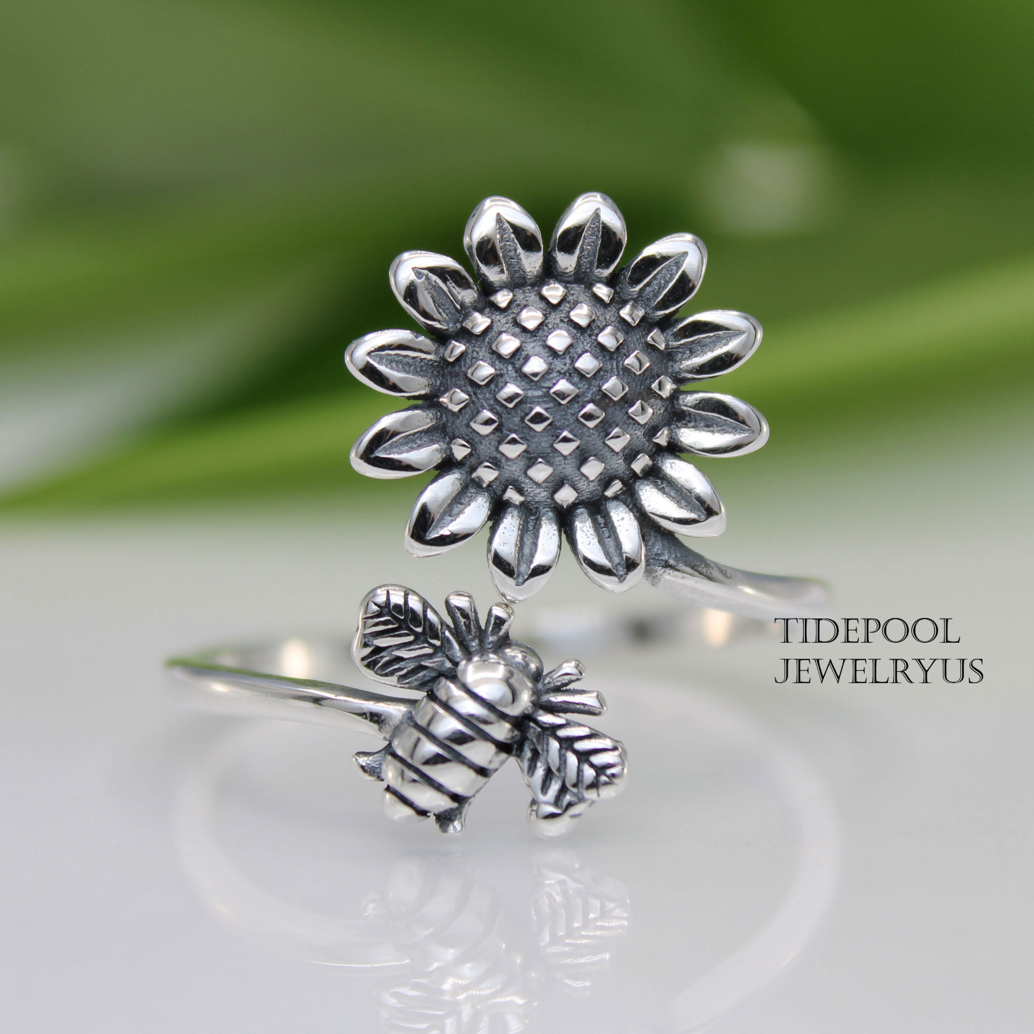 Sunflower and bee ring clearance