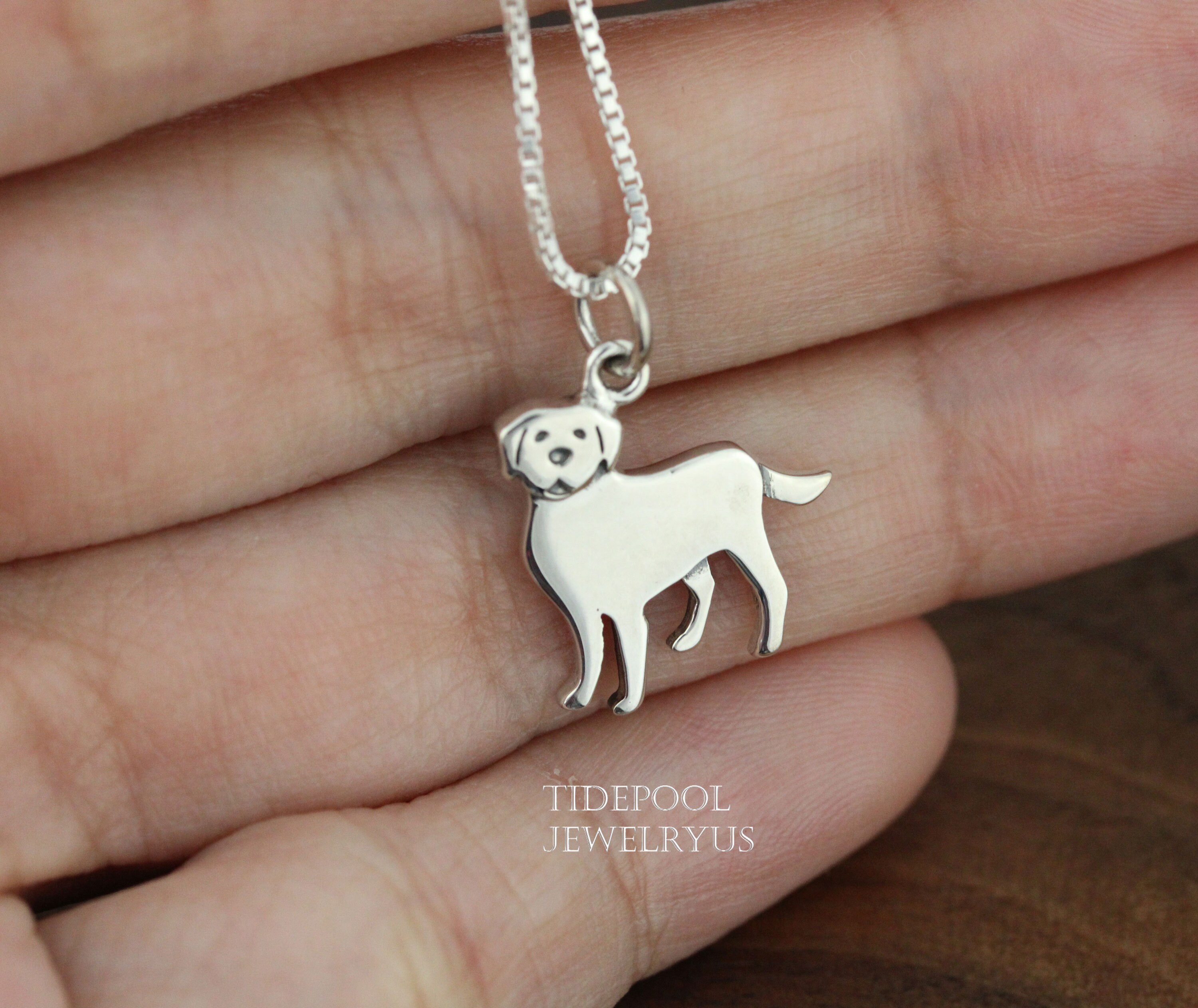 Labrador necklace hot sale