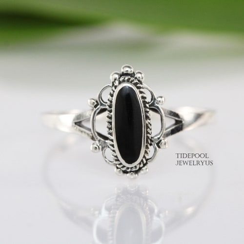 Solitaire Stone Ring Solid 925 Sterling Silver Black Onyx Swirl Simple Plain Solitaire Stone Ring Solid 925 Sterling Silver Black Onyx Swirl Simple Plain