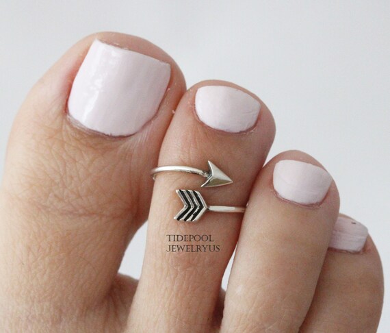 Arrow toe best sale ring