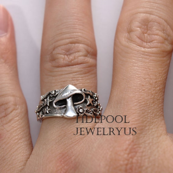 Vintage sterling silver mushroom ring deals