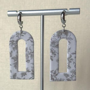 Handmade Polymer Clay Floral Earrings, Neutral Earrings, Statement Earrings, Neutral Flower Earrings, Gold or Silver Earrings, Clay Jewelry