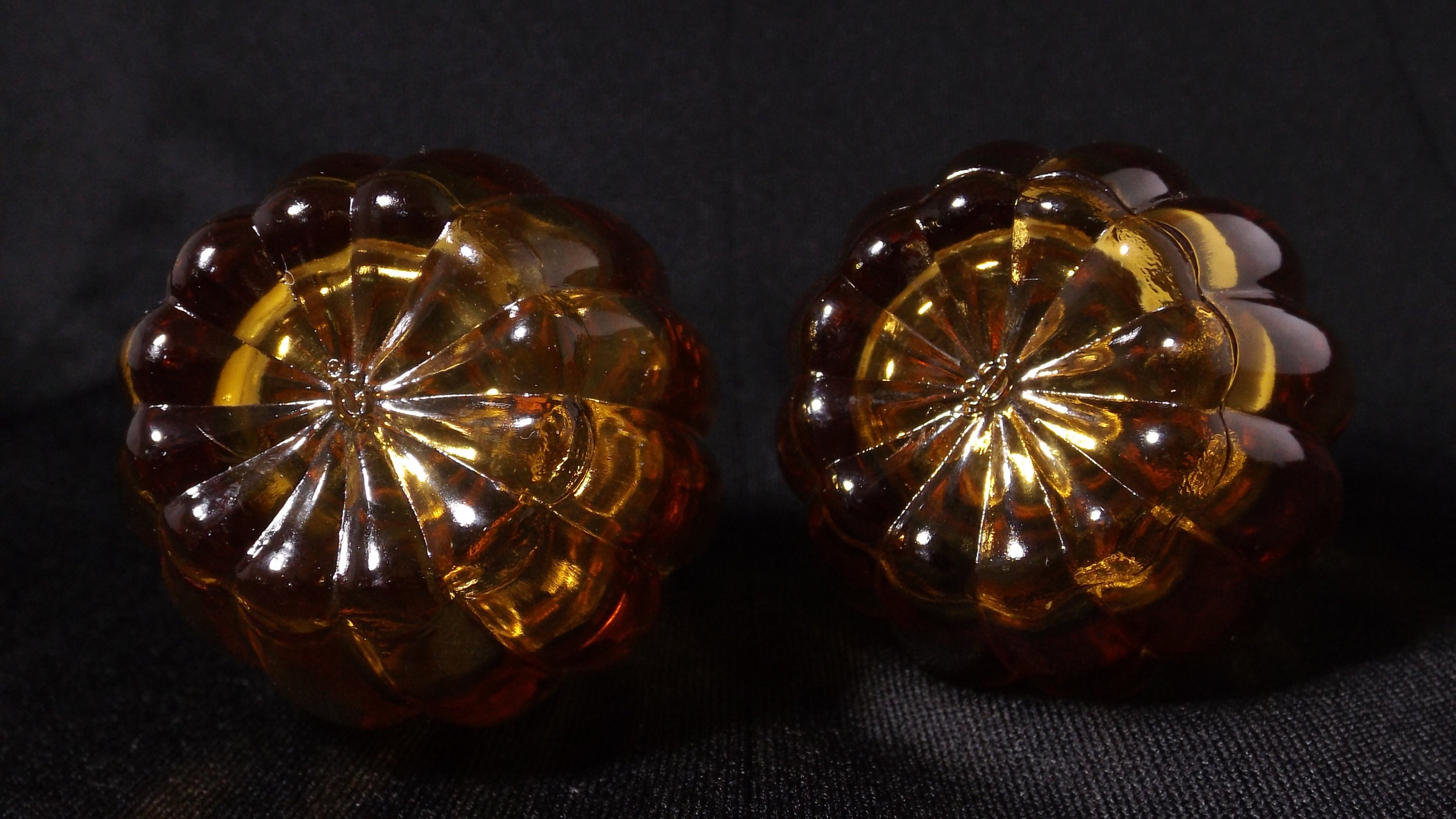 Amber Glass Salt and Pepper Shakers Retro Dining Vintage Etsy