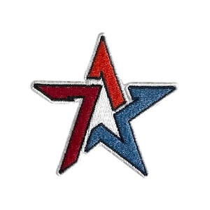 Pode incluir: Um remendo em forma de estrela vermelho, branco e azul com um design estilizado. A estrela é contornada em branco e tem um design vermelho e azul no interior.