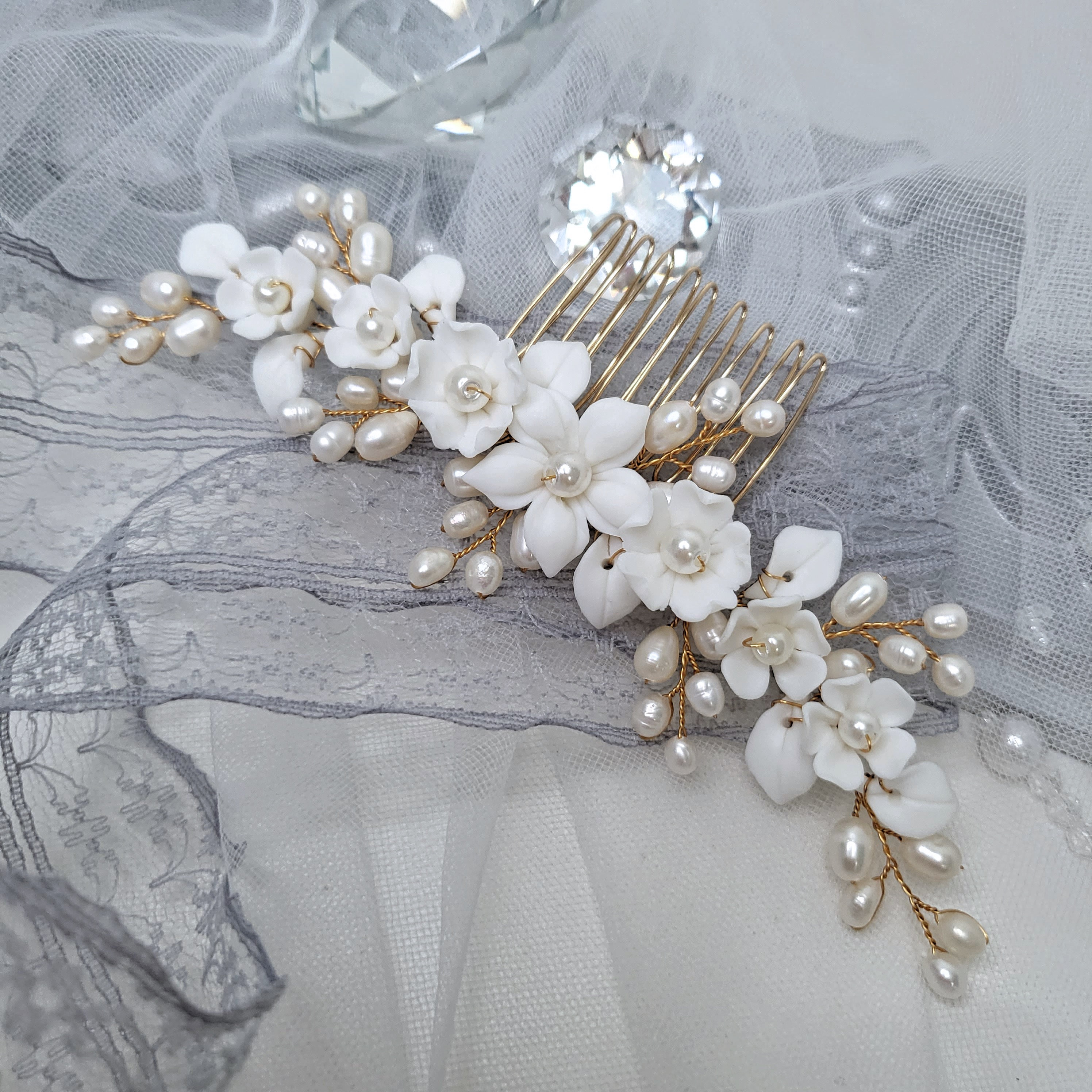 Bridal hard Ceramic hair comb freshwater pearls Headpiece Flower golden white Freshwater Pearl Dusted White Rose And Lily Blossom Hair  main image 4