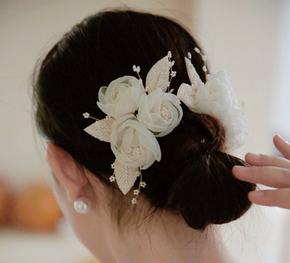 Bridal Tulle Fabric Peony Rose Flower Floral Headpiece White  display picture 2