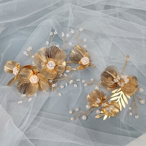 Gold petal floral Bridal headpiece Flower golden leaf cheongsam hairpiece mother of Bride Asian Bride Wedding ball hair jewelry