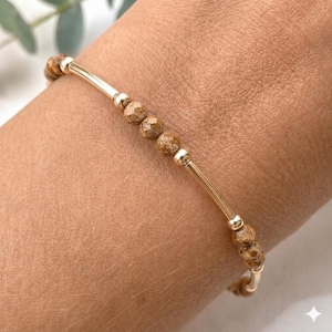 Brazalete de jaspe con imagen dorada, pulsera de piedras preciosas de 14k, joyería delicada para apilar, regalo minimalista hecho a medida para el día a día, regalo resistente al agua.