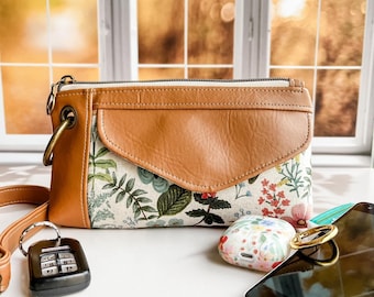 The Run Around Wristlet (or Crossbody) Sewing Pattern with Video - Digital Download