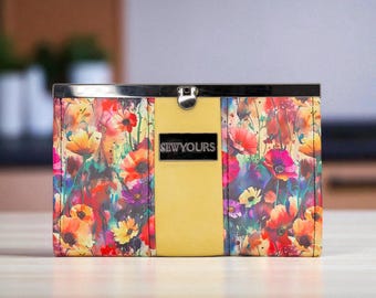 Compact Clutch Wallet Sewing Pattern with Video - Digital Download