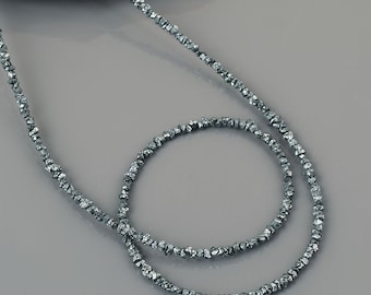 Halsband med rå svart diamant och nugget-spänne i sterlingsilver