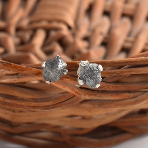 6MM Grey Diamond Stud Earrings in Raw Rough Diamond,Push Back Unisex Men's Women's 925 Silver Prong Setting Diamond Stud Jewelry