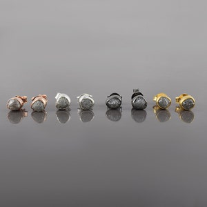Natürliche graue Diamant Ohrstecker Rohdiamant Ohrstecker 925 Silber Edelstein Ohrringe Unisex Diamant Stein schmuck April Birthstone Roher Rohdiamant