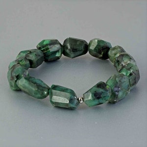 Emerald Stretch bracelet,Natural Emerald Bracelet, Negative Energy Protection, Emerald tumbled bracelet,Raw emerald bracelet, Elastic beads