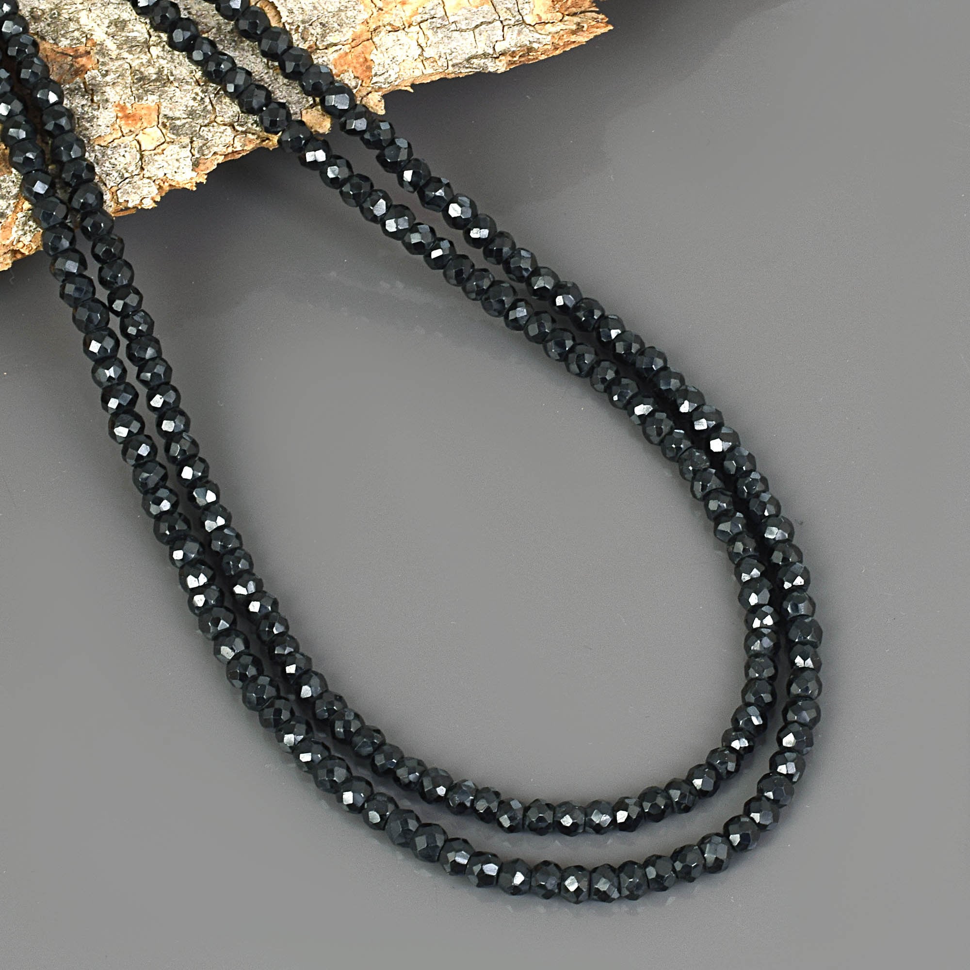 ブレスレット LESS IS MORE black spinel necklace Hand Knotted Black Spinel Bracelet/Necklace - Men's