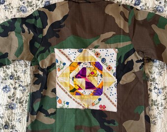 Keiki Kid xtra klein legercamouflage hawaiiaans quiltpatroon jack