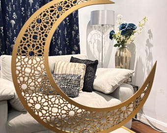 Crescent Moon Ramadan Decor, Ramadan Table Top, Huge Crescent Decor, Ramadan Iftar table decor with solid wood base, Islamic Table top Decor